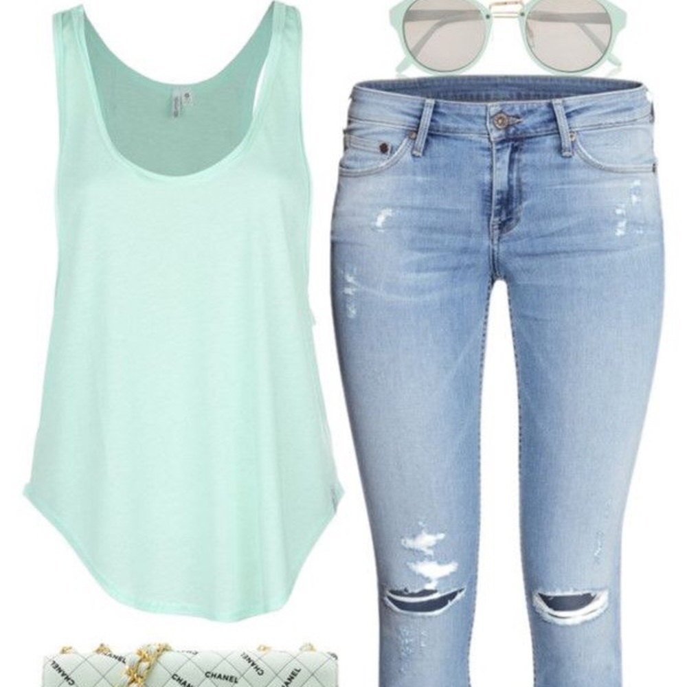 Sleeveless top size L